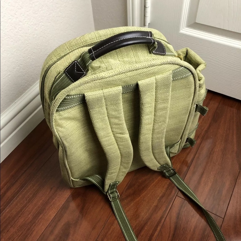 Cigna Ascot Backpack Picnic for Four - Picture 3 of 3